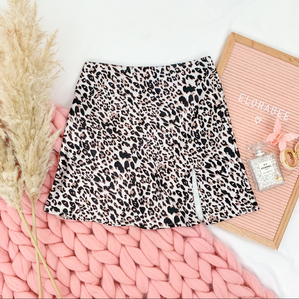 🌸5 for $20🌸 Side Slit Leopard Print Mini Skirt